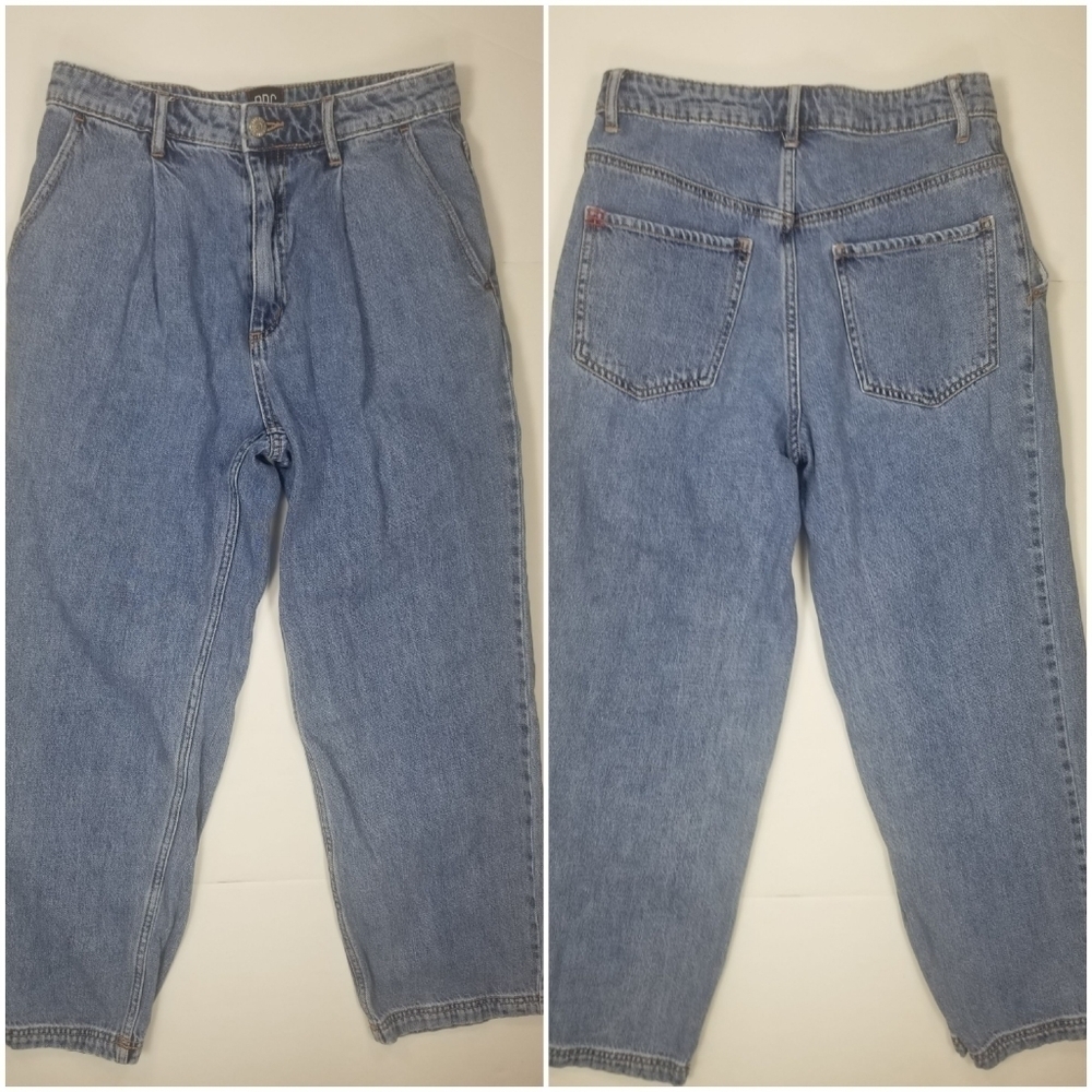 BDG Sz 27 Jeans Roomy High Rise Straight Leg Pleated Relaxed Rigid